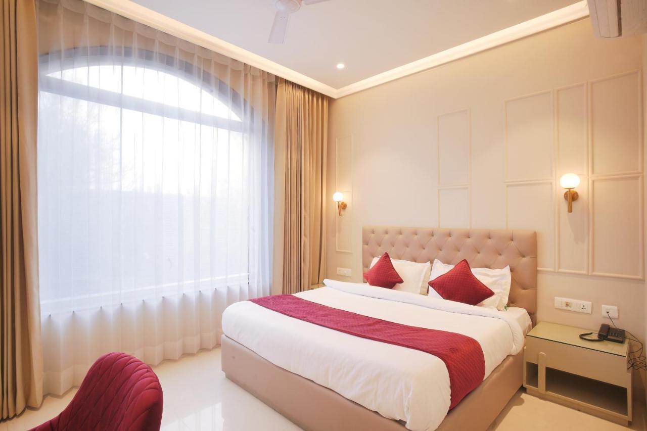 Hotel Green Land Heights Amritsar Bagian luar foto
