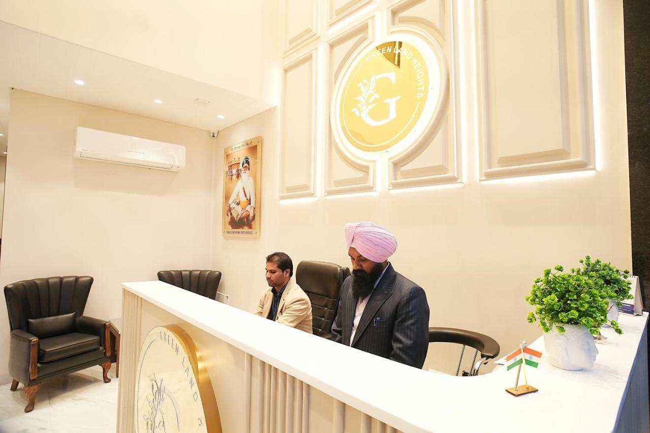 Hotel Green Land Heights Amritsar Bagian luar foto