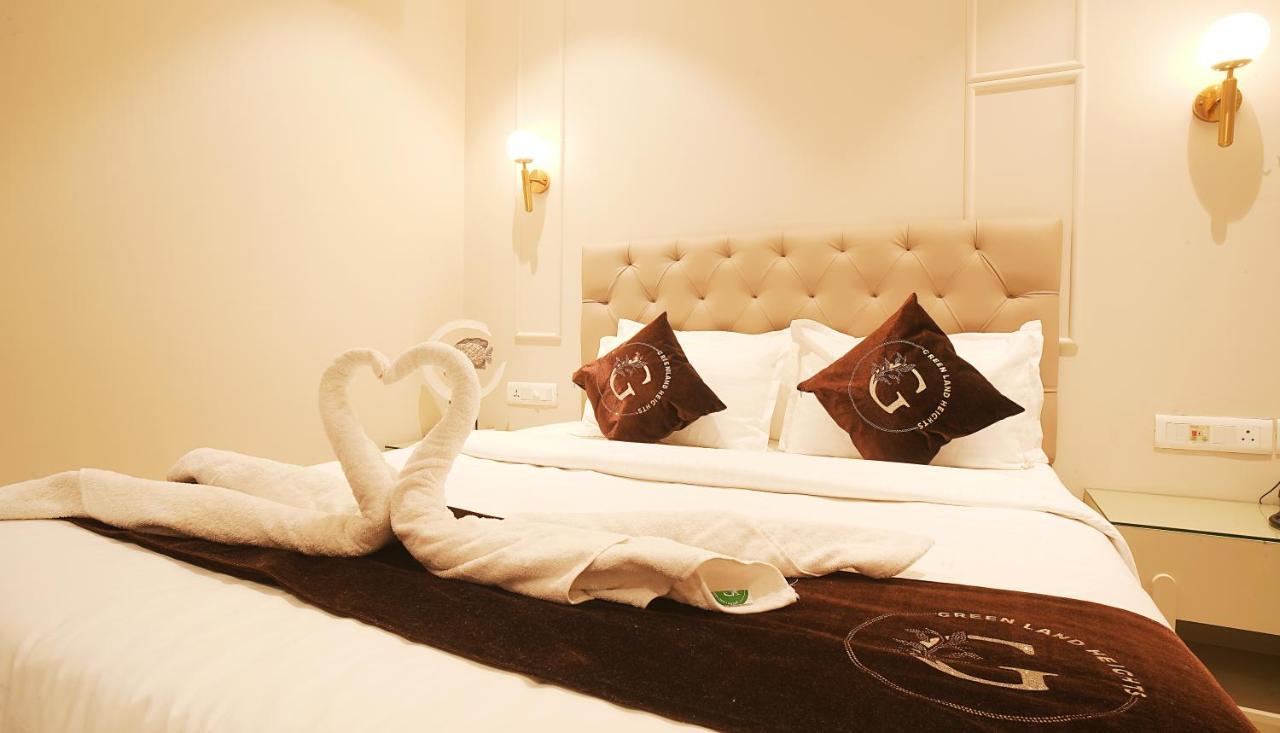 Hotel Green Land Heights Amritsar Bagian luar foto