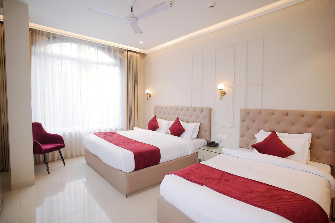 Hotel Green Land Heights Amritsar Bagian luar foto