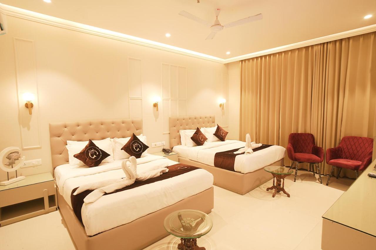 Hotel Green Land Heights Amritsar Bagian luar foto